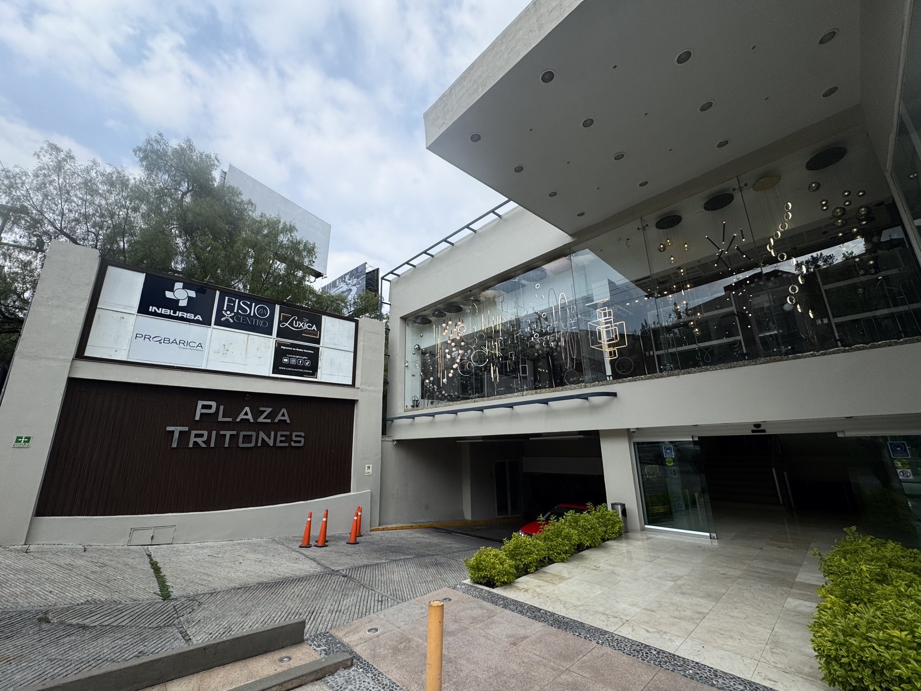 Plaza Tritones